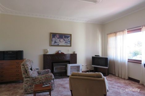 Property photo of 37 Hunt Road Beverley WA 6304