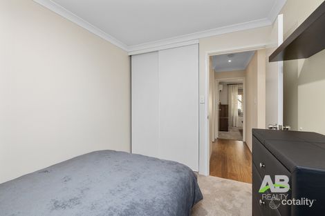Property photo of 19A Wattle Mews Hocking WA 6065