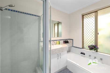 Property photo of 19A Wattle Mews Hocking WA 6065