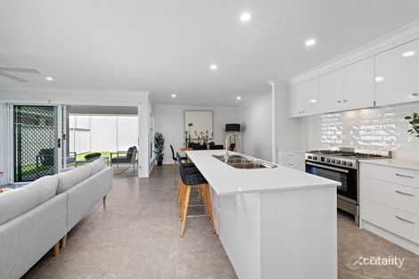 Property photo of 11 Oates Crescent Alexandra Hills QLD 4161