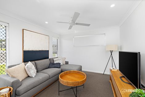 Property photo of 11 Oates Crescent Alexandra Hills QLD 4161