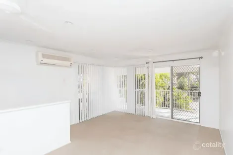 Property photo of 4/17 Beach Road Dolphin Heads QLD 4740