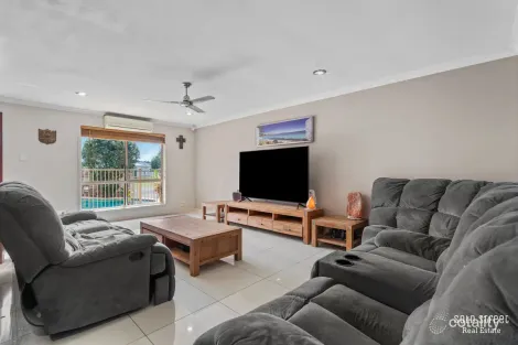 Property photo of 7 Blueash Crescent Oxenford QLD 4210
