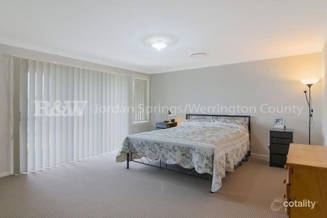 Property photo of 10 Holly Crescent Jordan Springs NSW 2747