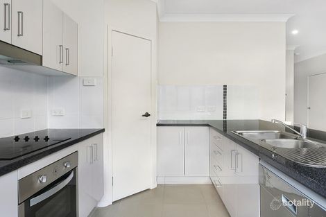 Property photo of 5/4 Charles Street Berserker QLD 4701