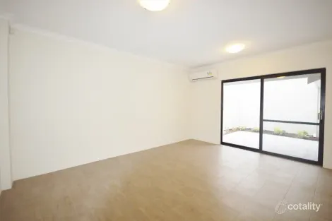 Property photo of 20 Gowrie Approach Canning Vale WA 6155