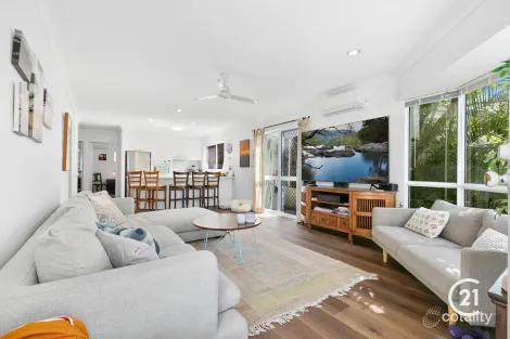 1/65 Southern Cross Pde, Sunrise Beach, QLD 4567
