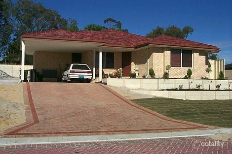 32 Amos Loop, Canning Vale, WA 6155