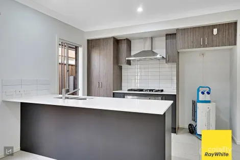 Property photo of 13 Trevor Crescent Truganina VIC 3029