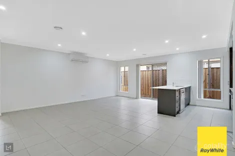 Property photo of 13 Trevor Crescent Truganina VIC 3029