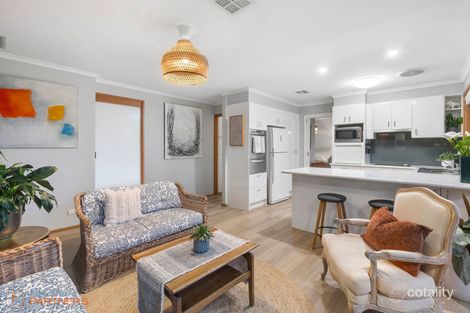 Property photo of 2 Kemp Close Phillip ACT 2606