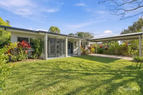 Property photo of 1/7 Jacaranda Close Manunda QLD 4870
