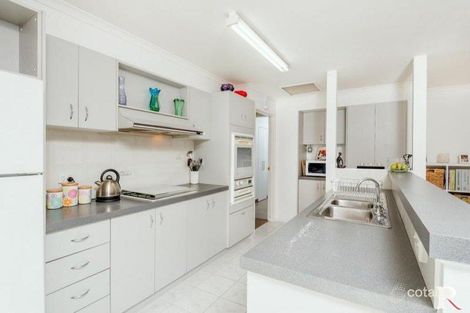 Property photo of 6 Sylvia Court Whittington VIC 3219