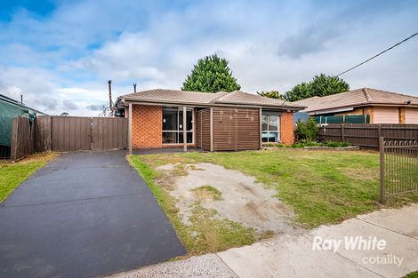Property photo of 12 Navarre Drive Cranbourne West VIC 3977