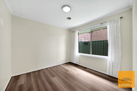 Property photo of 7 Diggers Place Caroline Springs VIC 3023