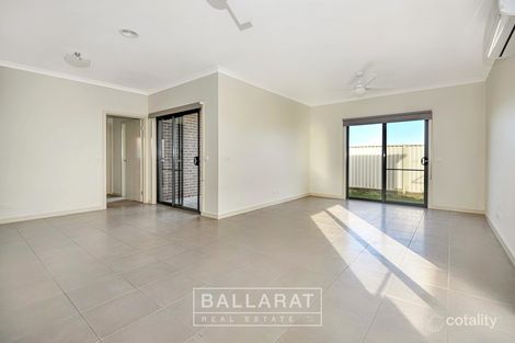 Property photo of 39 Chifley Drive Delacombe VIC 3356