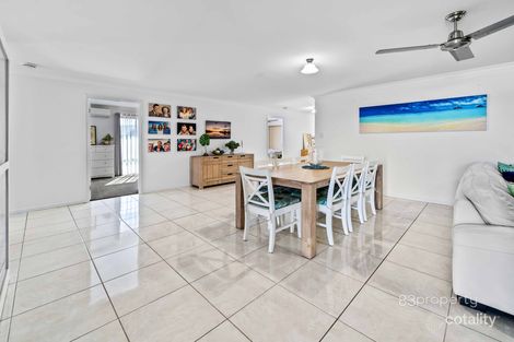 Property photo of 11 Peppertree Place Plainland QLD 4341