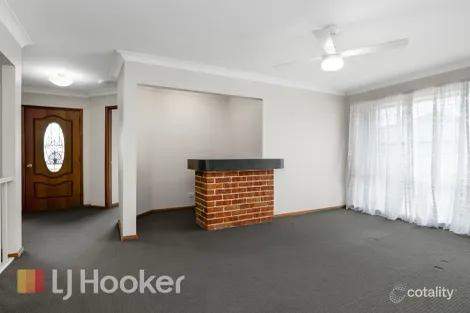 Property photo of 24 Casey Drive Hunterview NSW 2330