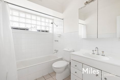 Property photo of 6 Simon Court Rosanna VIC 3084