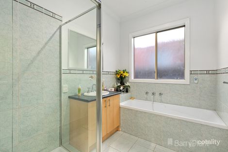 Property photo of 105 Emily Drive Hallam VIC 3803