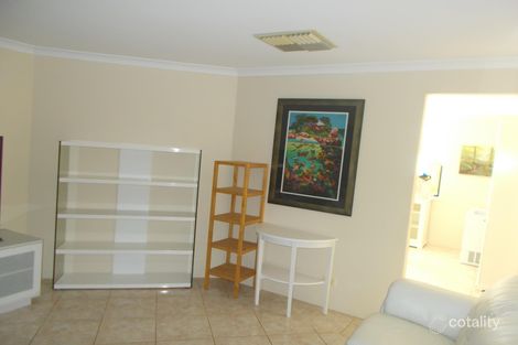 Property photo of 45 Stapleford Place Swan View WA 6056