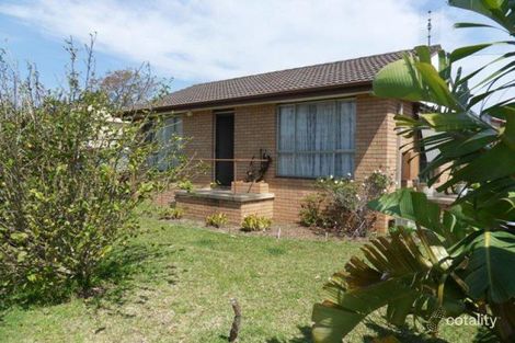 17 Lagoon Cres, Sussex Inlet, NSW 2540