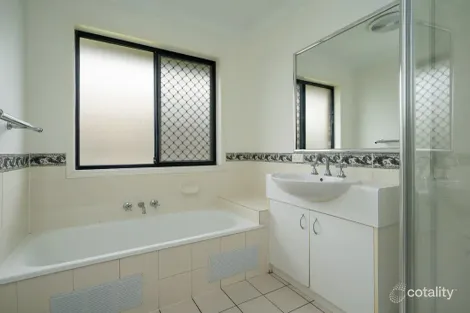 Property photo of 13 Balonne Drive Glenvale QLD 4350