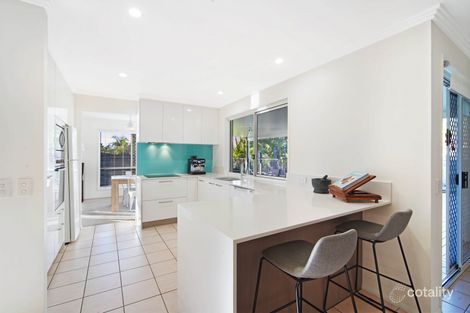 Property photo of 2 Ilminster Crescent Mudgeeraba QLD 4213
