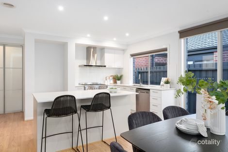 Property photo of 16 Koslow Street Armstrong Creek VIC 3217