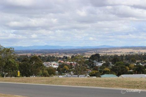 35 Banksia Dr, Kingaroy, QLD 4610