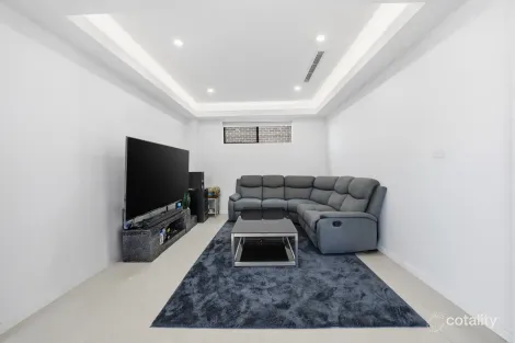 Property photo of 37 Flying Fox Circuit Oakville NSW 2765