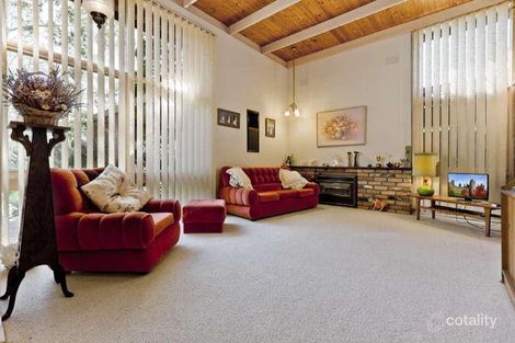 Property photo of 9 Jelbart Court Eltham VIC 3095