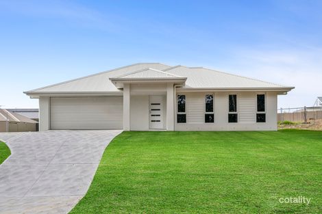 25 Raisbeck Pkwy, North Rothbury, NSW 2335