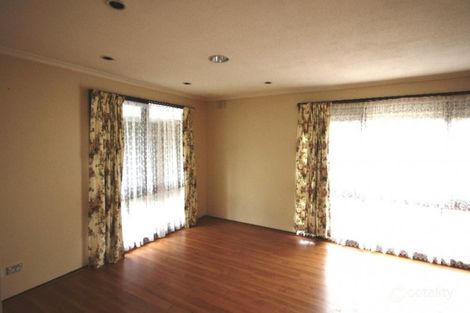 Property photo of 2 Taronga Court Campbellfield VIC 3061