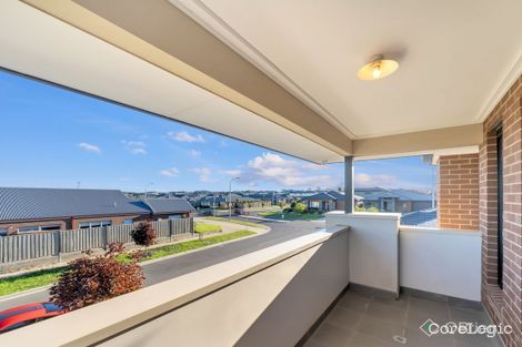 Property photo of 3 Sandown Parade Clyde North VIC 3978