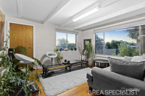 Property photo of 1 Omaroo Road Frankston VIC 3199