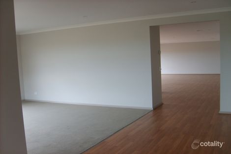 Property photo of 28 Fieldwren Drive Williams Landing VIC 3027