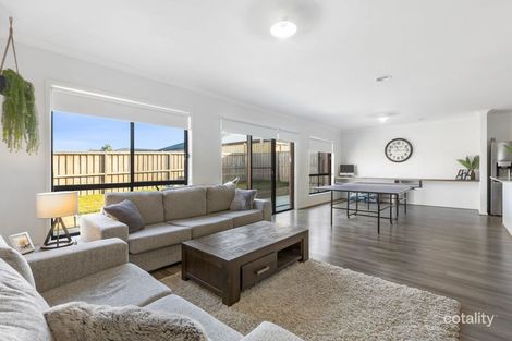 Property photo of 25 Jindabyne Street Armstrong Creek VIC 3217