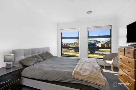 Property photo of 25 Jindabyne Street Armstrong Creek VIC 3217