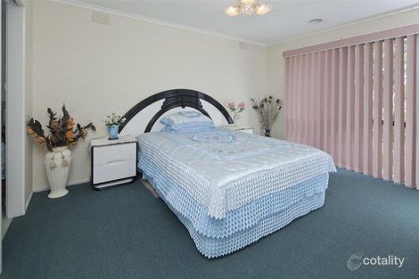 Property photo of 2 Mahon Crescent Narre Warren VIC 3805
