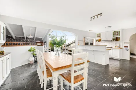 Property photo of 3 Cresta Court Keilor East VIC 3033