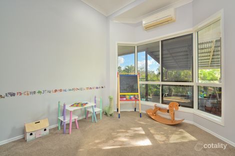 Property photo of 2 Rosemount Place New Auckland QLD 4680