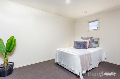 Property photo of 44 Drysdale Crescent Point Cook VIC 3030