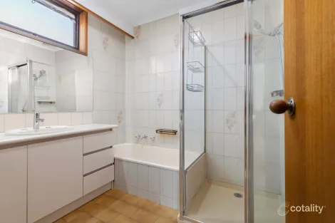 Property photo of 3/748-750 Waverley Road Glen Waverley VIC 3150