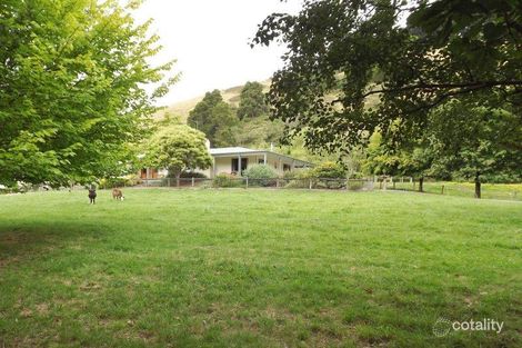 1059 Allambee Estate Rd, Hallston, VIC 3953