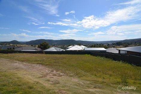 17 Hillcrest Ave, Bowenfels, NSW 2790