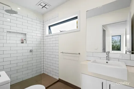 Property photo of 3/51 Van Ness Avenue Mornington VIC 3931