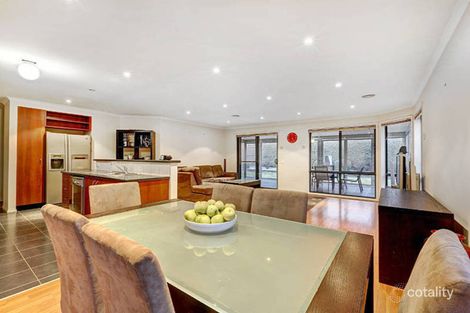 Property photo of 14 Yankos Drive Werribee VIC 3030