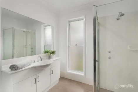 Property photo of 18 Lapwing Place Moss Vale NSW 2577