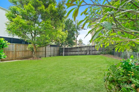 5 Twelfth Ave, Palm Beach, QLD 4221
